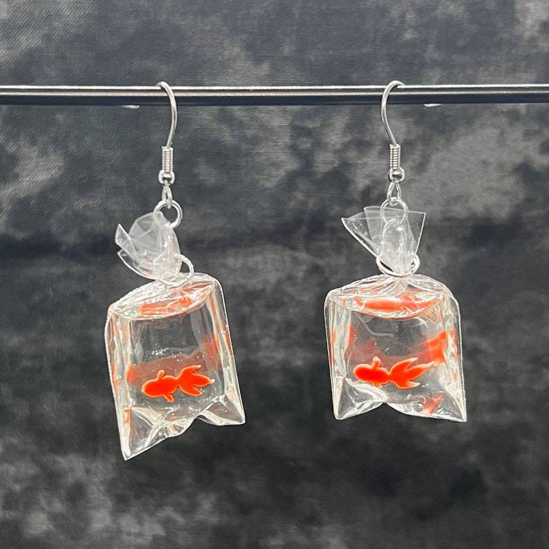 Cat's catch fish drop earrings – playful cat lover jewelry