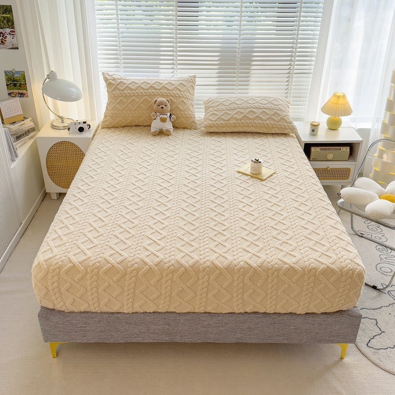 Fleece Fitted Sheet + Free 2 Pillowcases